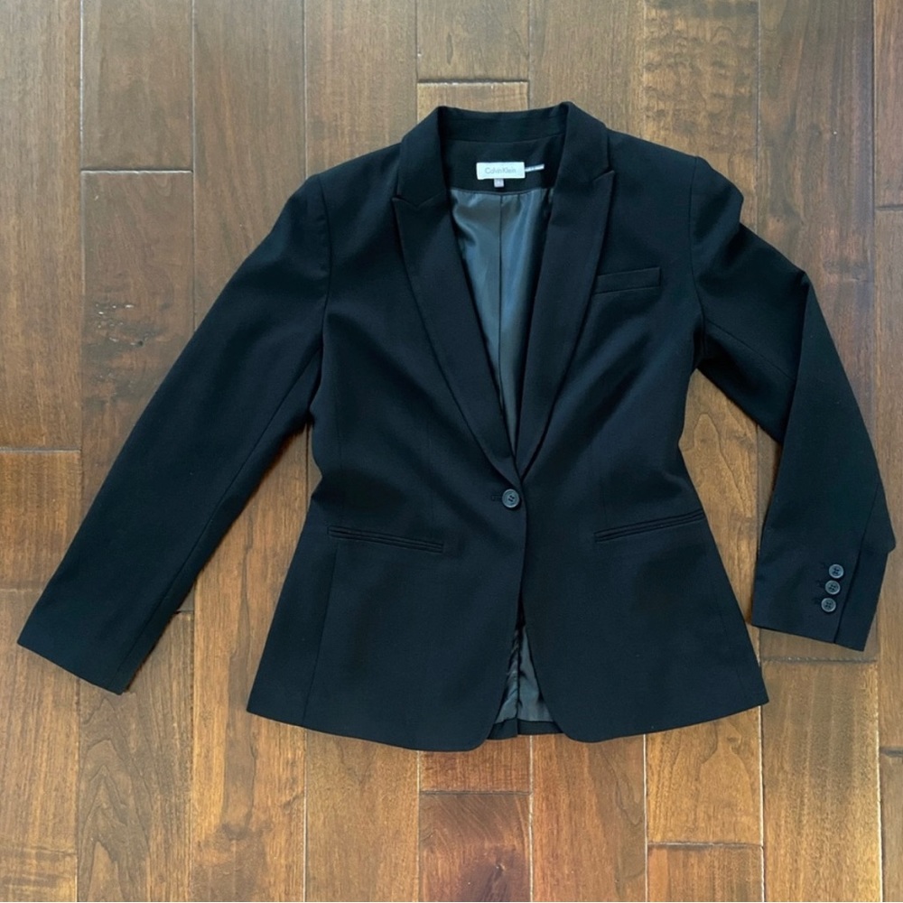 Calvin Klein Women’s Blazer / Suit Jacket - Size 8